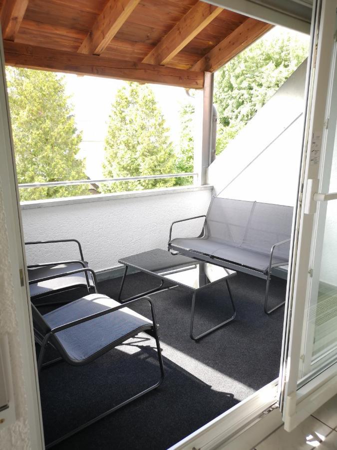 Familienfreundliche Ferienwohnung Mit Wohlfuehlbalkon Und Kostenlosem Parkplatz Nahe Messe Und Bodensee Meckenbeuren Εξωτερικό φωτογραφία