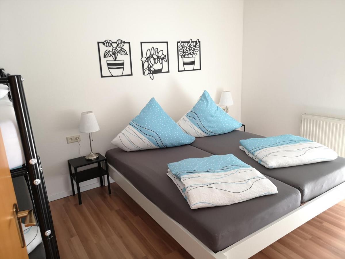 Familienfreundliche Ferienwohnung Mit Wohlfuehlbalkon Und Kostenlosem Parkplatz Nahe Messe Und Bodensee Meckenbeuren Εξωτερικό φωτογραφία