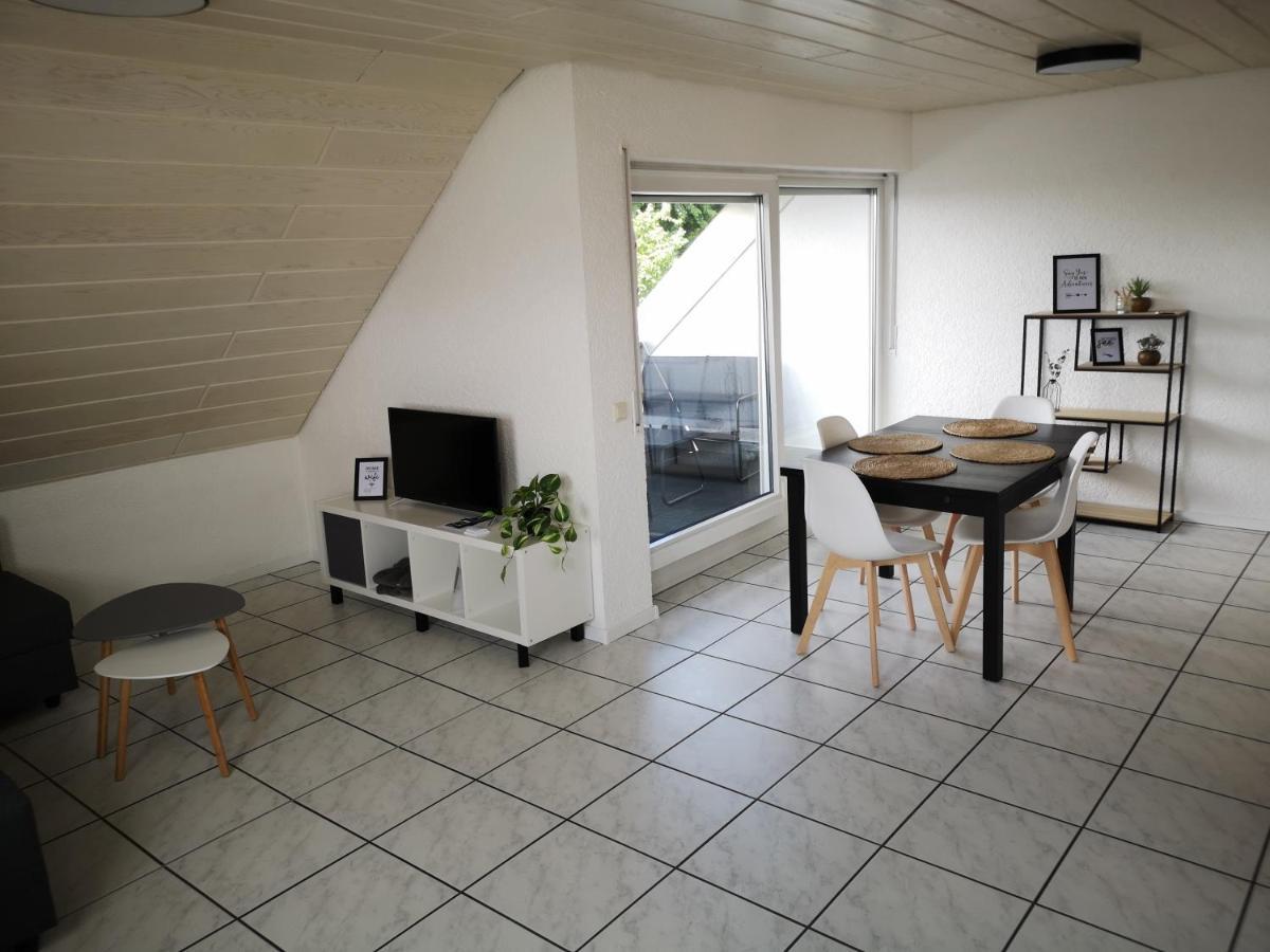 Familienfreundliche Ferienwohnung Mit Wohlfuehlbalkon Und Kostenlosem Parkplatz Nahe Messe Und Bodensee Meckenbeuren Εξωτερικό φωτογραφία