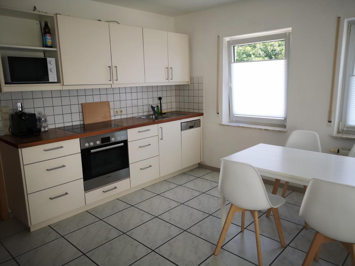 Familienfreundliche Ferienwohnung Mit Wohlfuehlbalkon Und Kostenlosem Parkplatz Nahe Messe Und Bodensee Meckenbeuren Εξωτερικό φωτογραφία